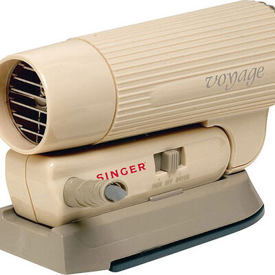 Singer fen i pegla za putovanja