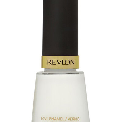Revlon lak za nokte White on white